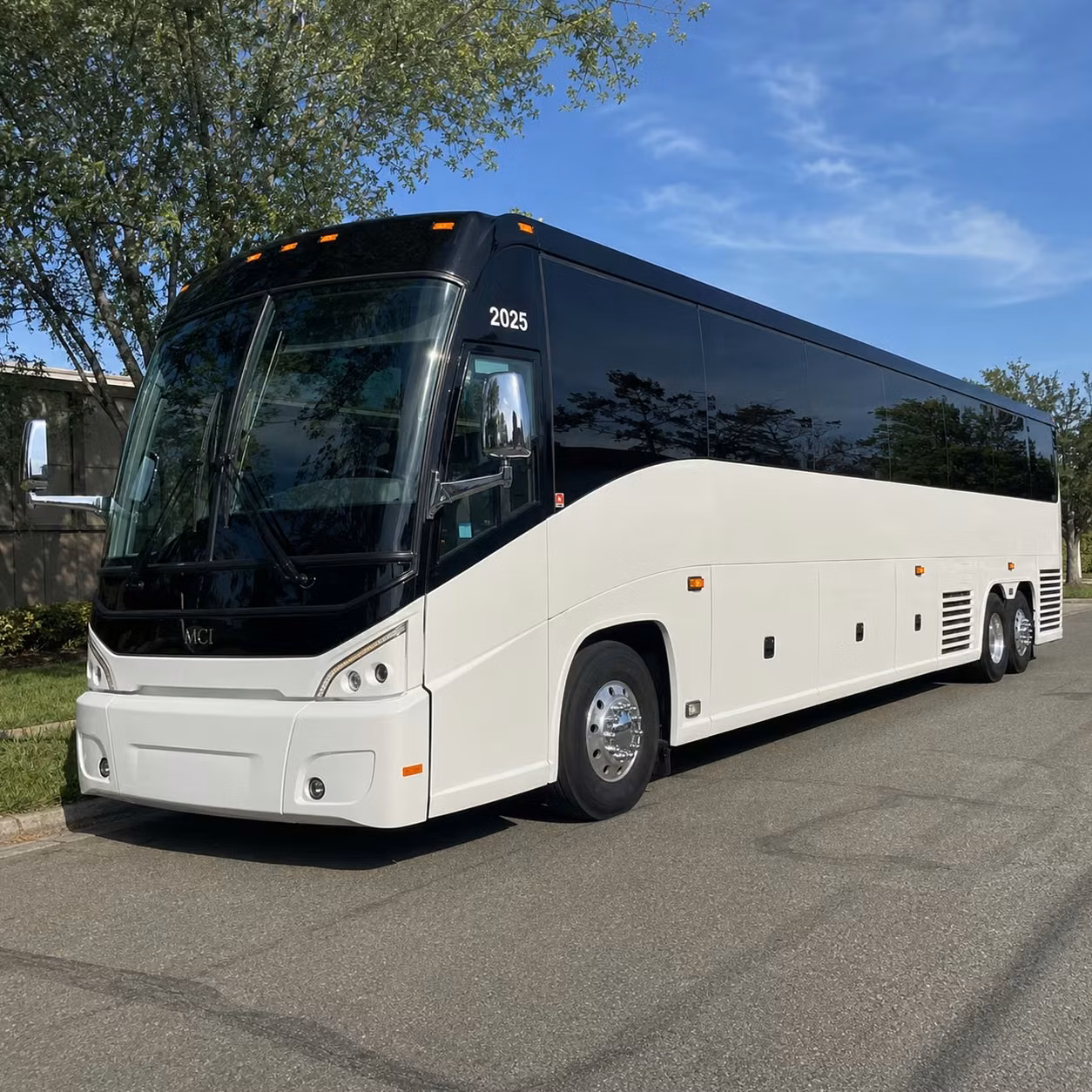 from westland to chicago columbus and beyond long distance bus rentals make multi day trips easy